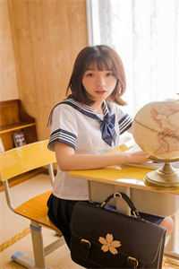 重生后我放弃救被欺负的她免费看