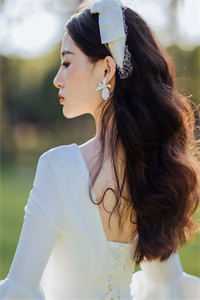 听到皇帝心声后，我成了他宠妃快手