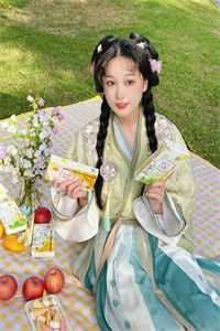 翻身为王，她欺凌了昔日恩人李二妮肖成华全集在线阅读有声小说